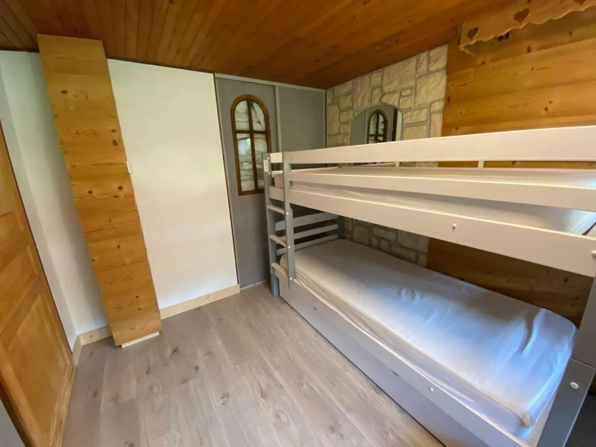 Appartement Cosy 6 Personnes Avec Grande Terrasse Et Parking, Pres Des Activites - Fr-1-241-181 르그랑보르낭