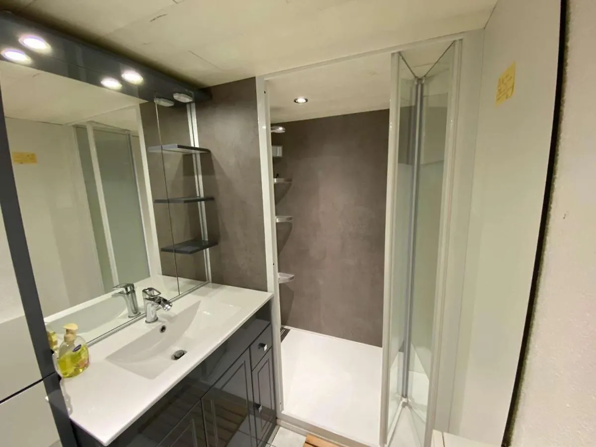 Appartement Cosy 6 Personnes Avec Grande Terrasse Et Parking, Pres Des Activites - Fr-1-241-181 르그랑보르낭